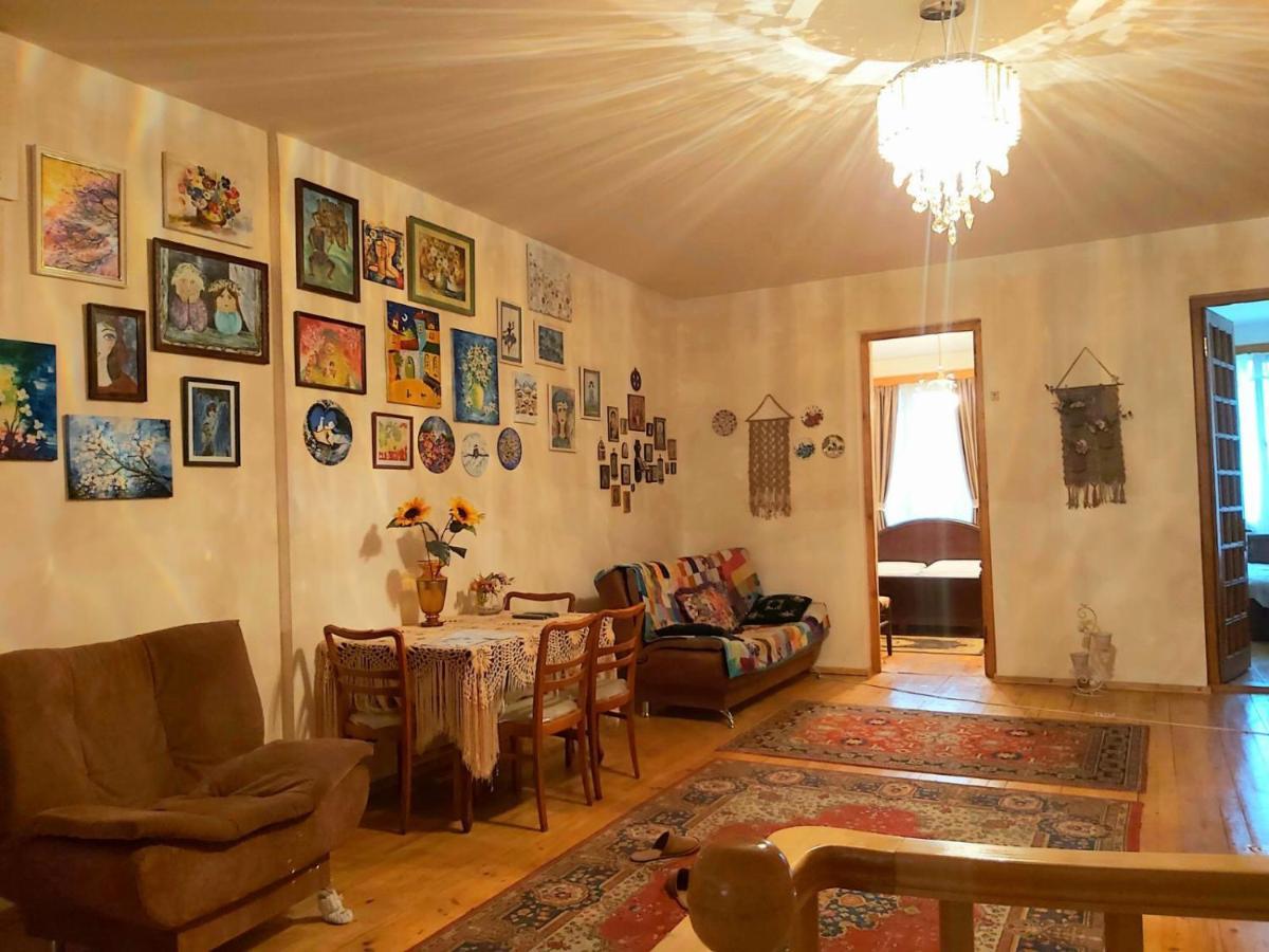 Nitsa Guest House Gori Buitenkant foto
