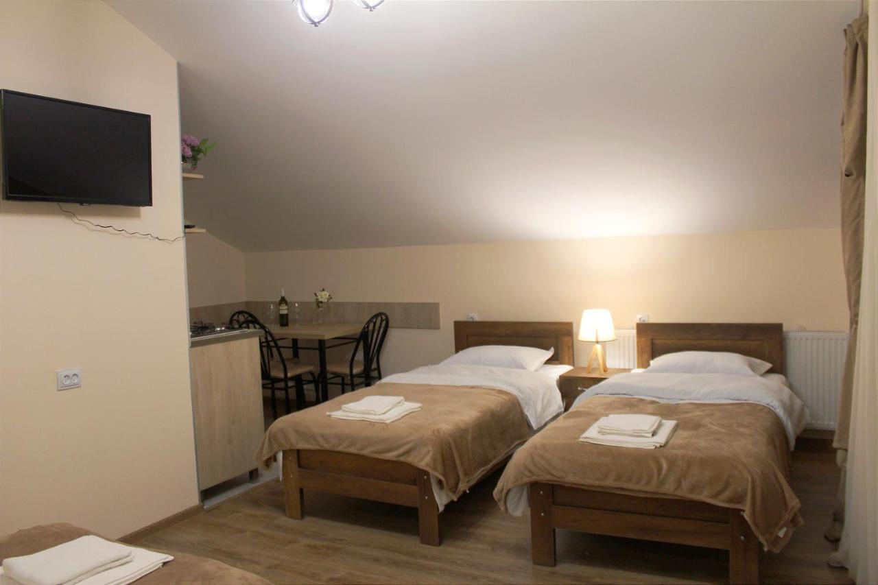 Nitsa Guest House Gori Buitenkant foto