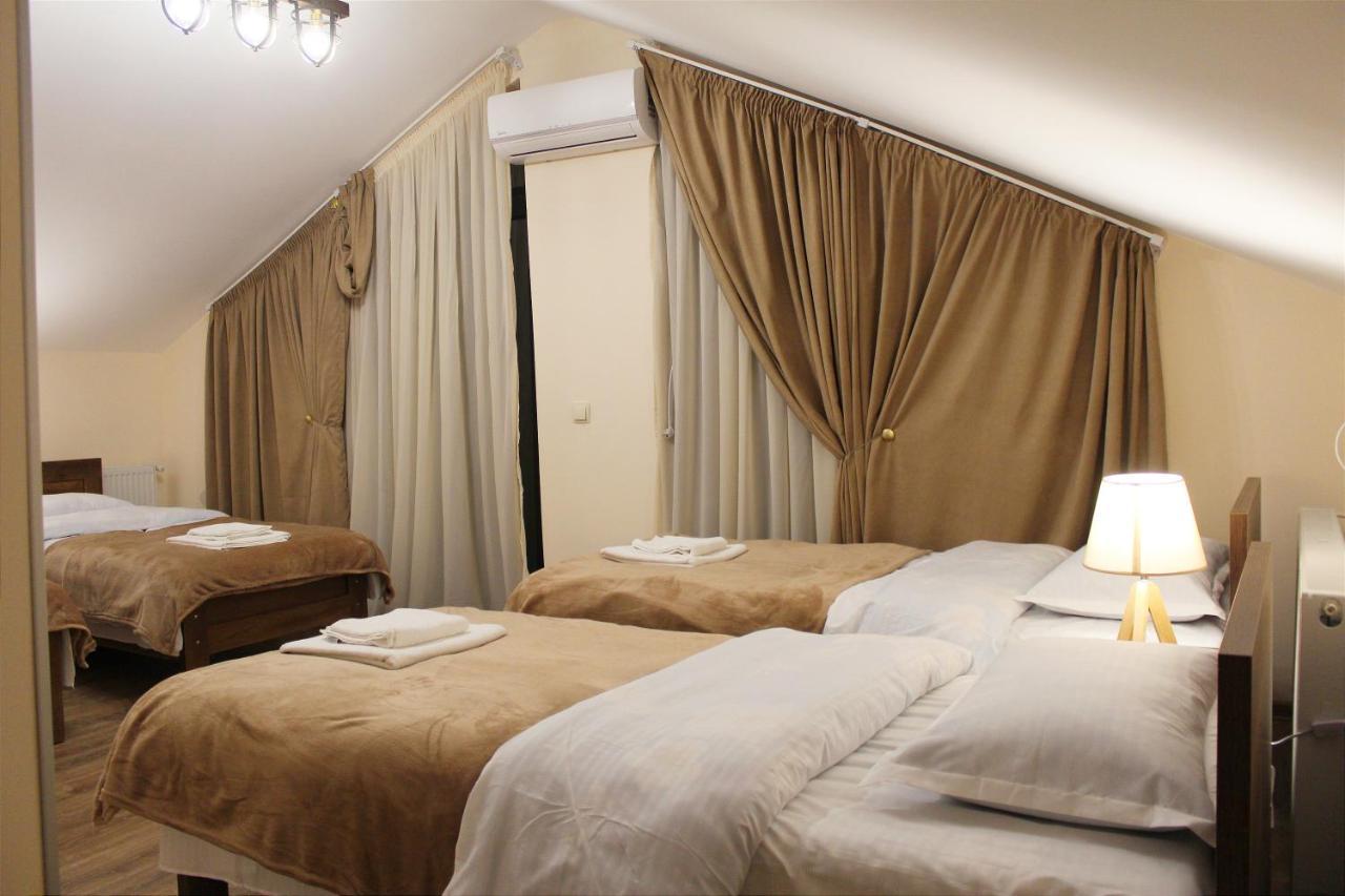 Nitsa Guest House Gori Buitenkant foto