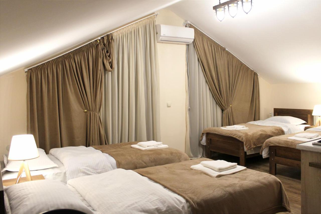 Nitsa Guest House Gori Buitenkant foto