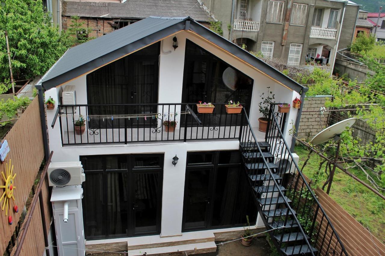 Nitsa Guest House Gori Buitenkant foto