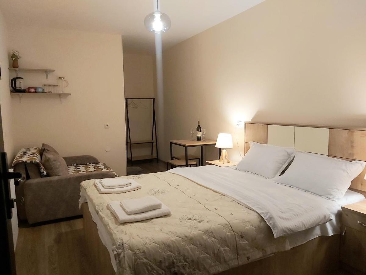 Nitsa Guest House Gori Buitenkant foto
