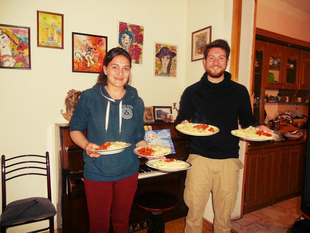 Nitsa Guest House Gori Buitenkant foto